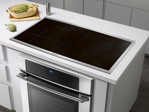 Electrolux EW36IC60LS 36 Inch Induction Cooktop with 5 Cooking Zones, 7 ...