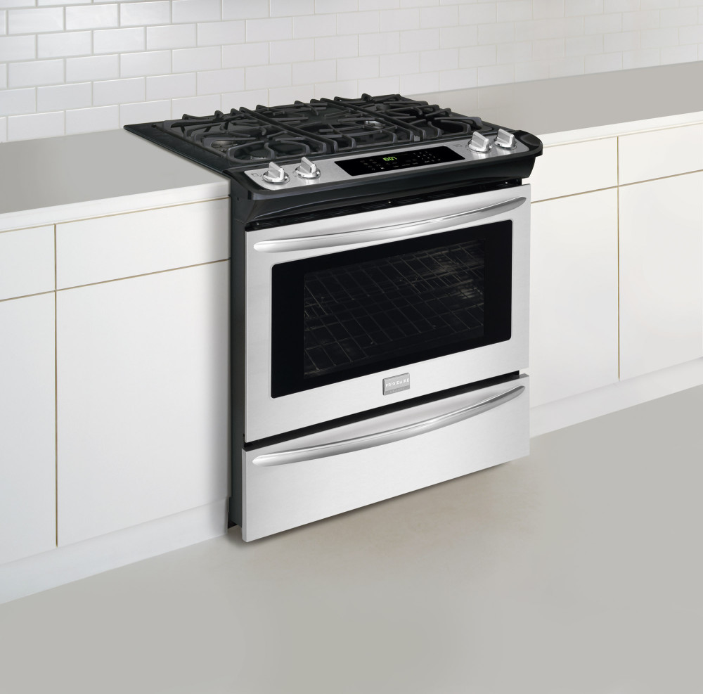 Frigidaire FGDS3065PF 30 Inch SlideIn DualFuel Range with 4 Gas